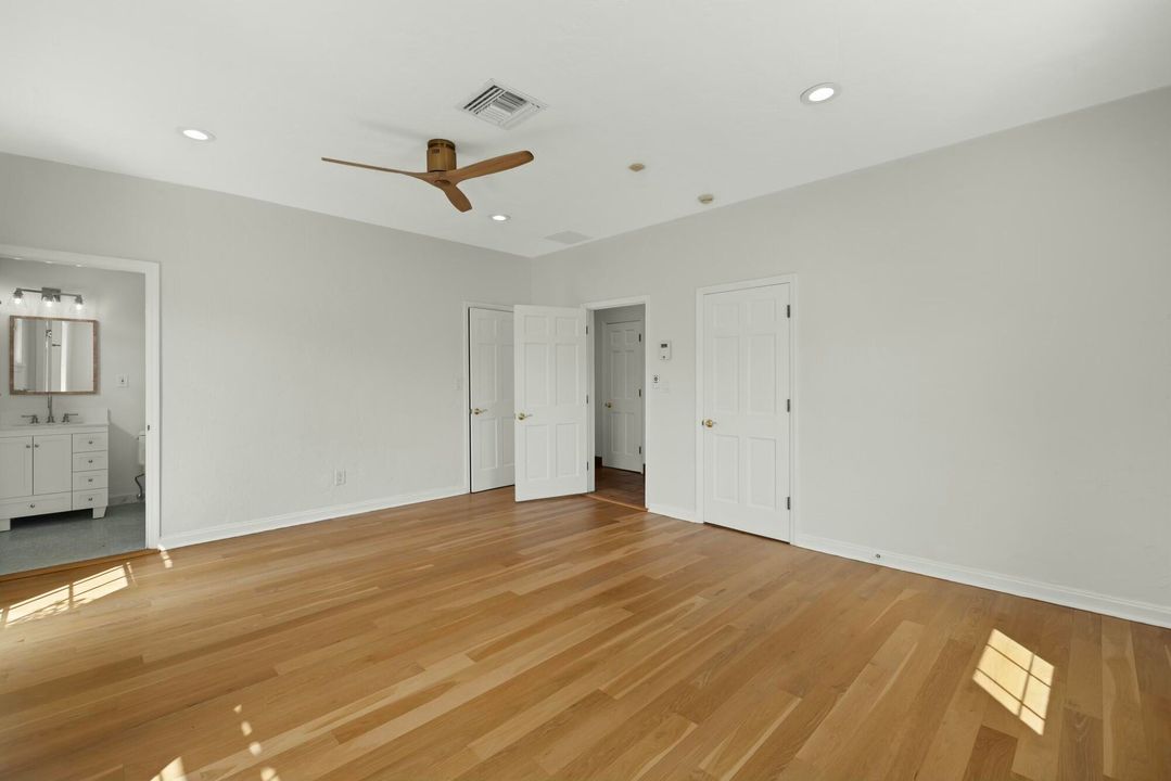 出租: $25,000 (2 贝兹, 2 浴室, 1928 平方英尺)