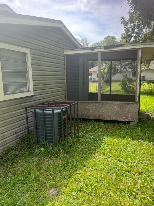 Activo con contrato: $64,900 (3 camas, 1 baños, 1072 Pies cuadrados)