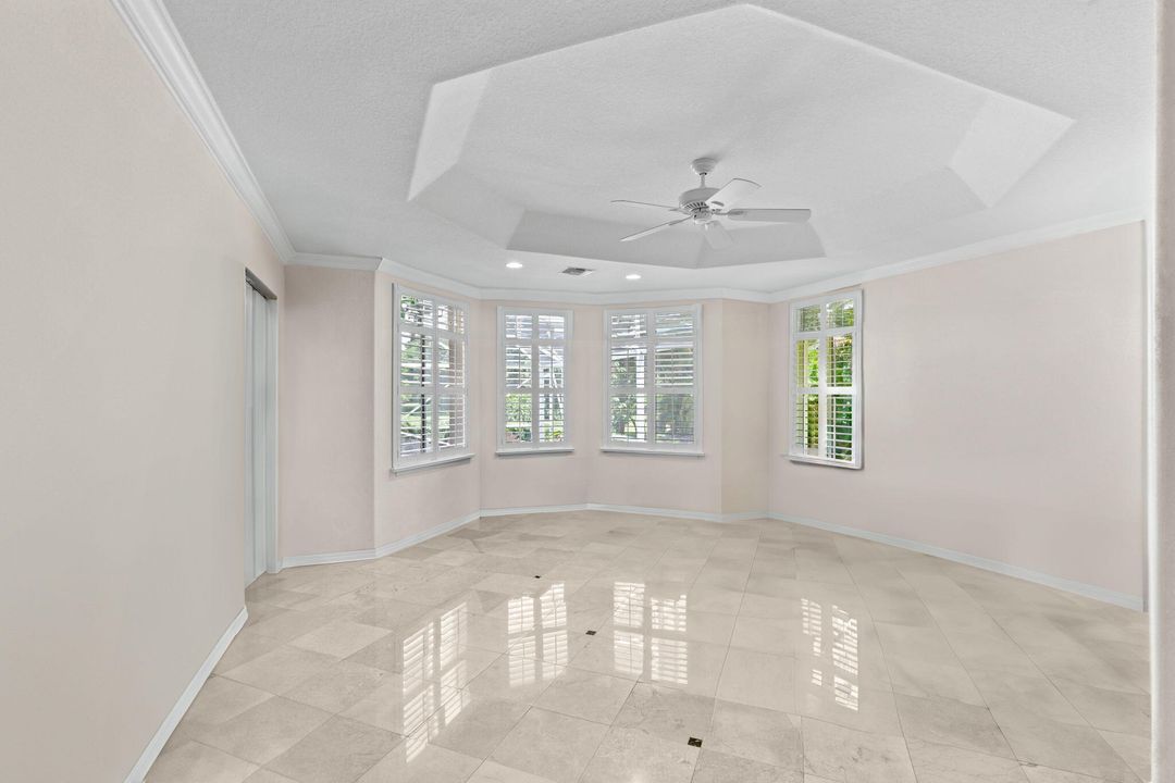 For Sale: $3,419,000 (5 beds, 4 baths, 3707 Square Feet)