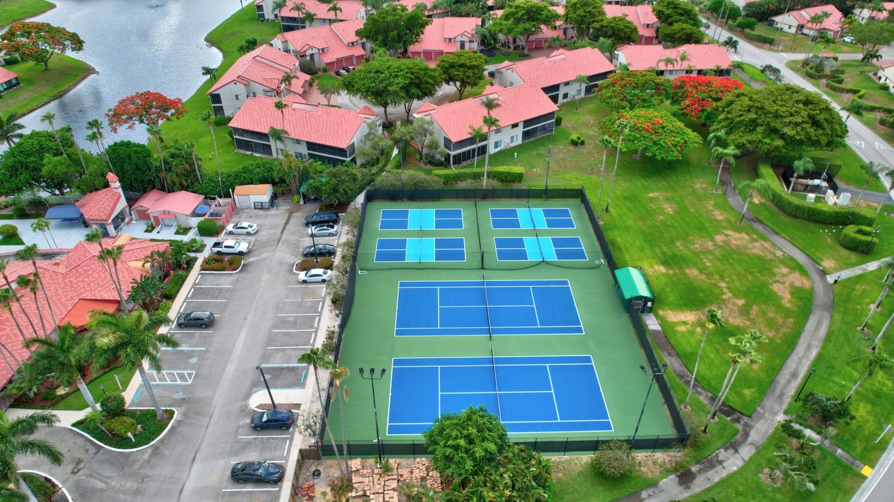 出租: $5,500 (3 贝兹, 2 浴室, 1620 平方英尺)