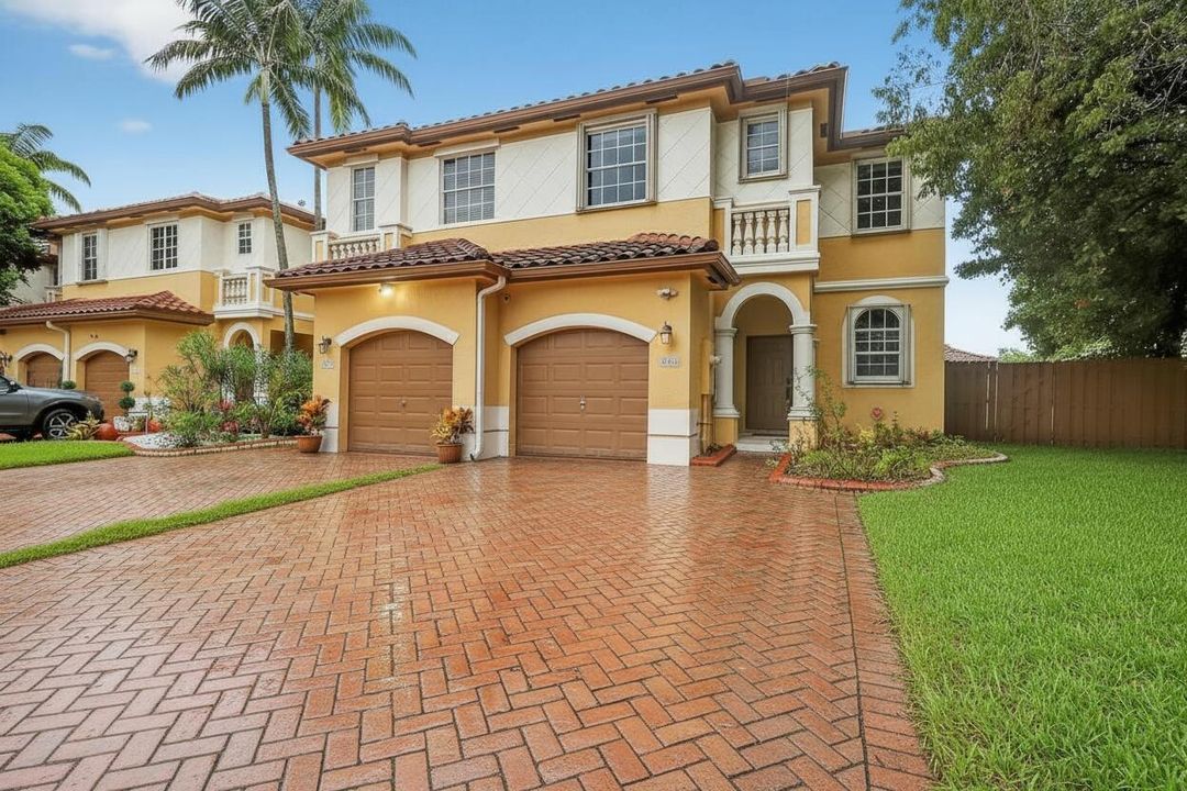 Recently Sold: $474,900 (3 beds, 2 baths, 1601 Square Feet)