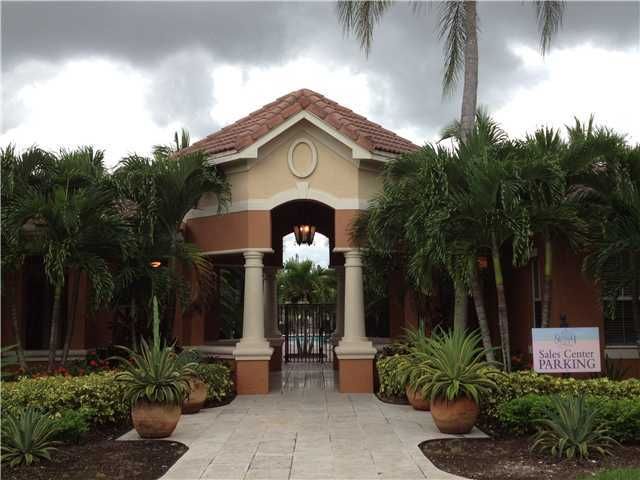 Active With Contract: $1,900 (2 beds, 2 baths, 1048 Square Feet)