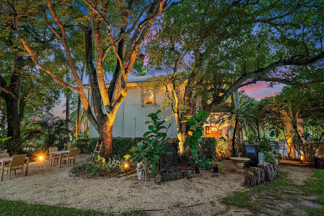 For Sale: $2,999,000 (4 beds, 5 baths, 5308 Square Feet)