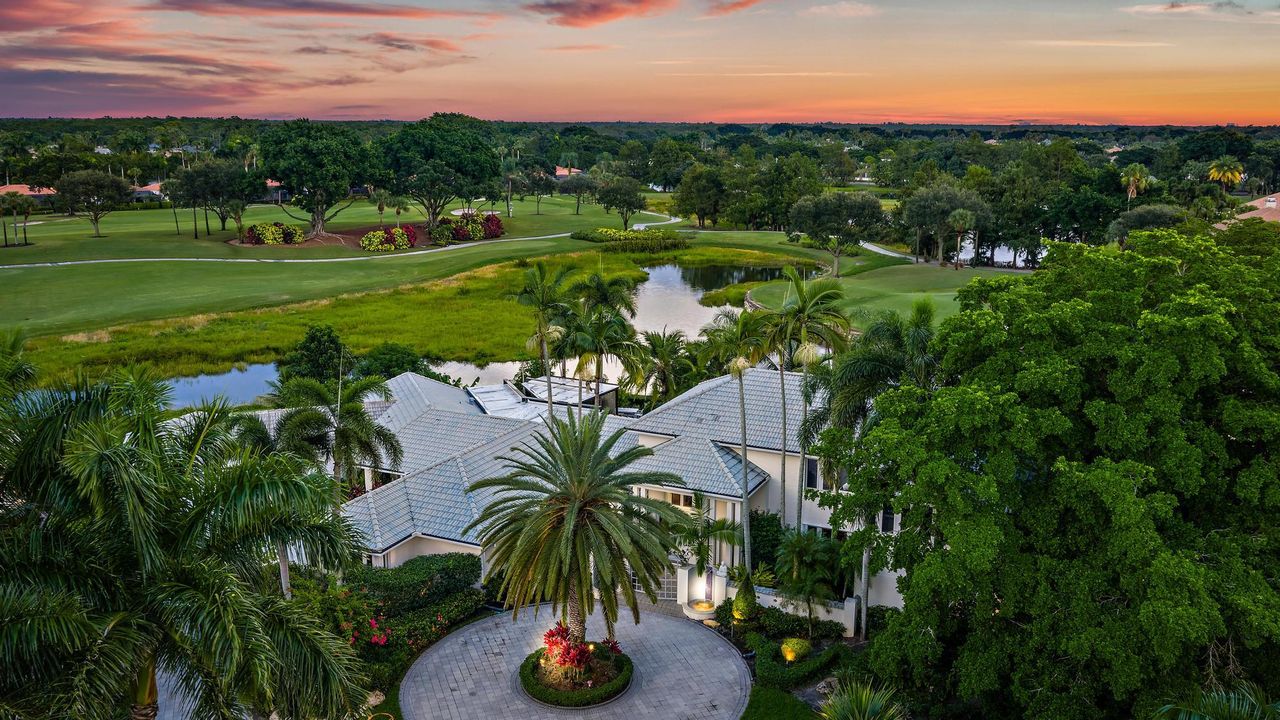 For Sale: $2,999,000 (4 beds, 5 baths, 5308 Square Feet)