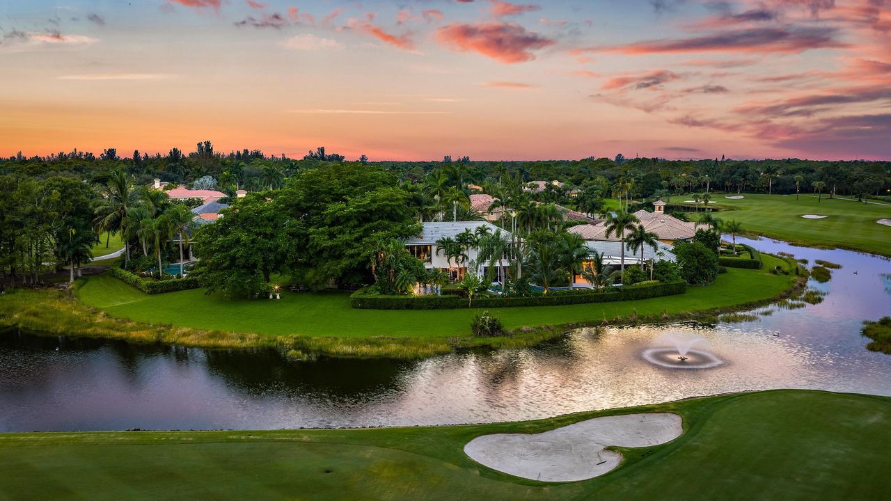 For Sale: $2,999,000 (4 beds, 5 baths, 5308 Square Feet)