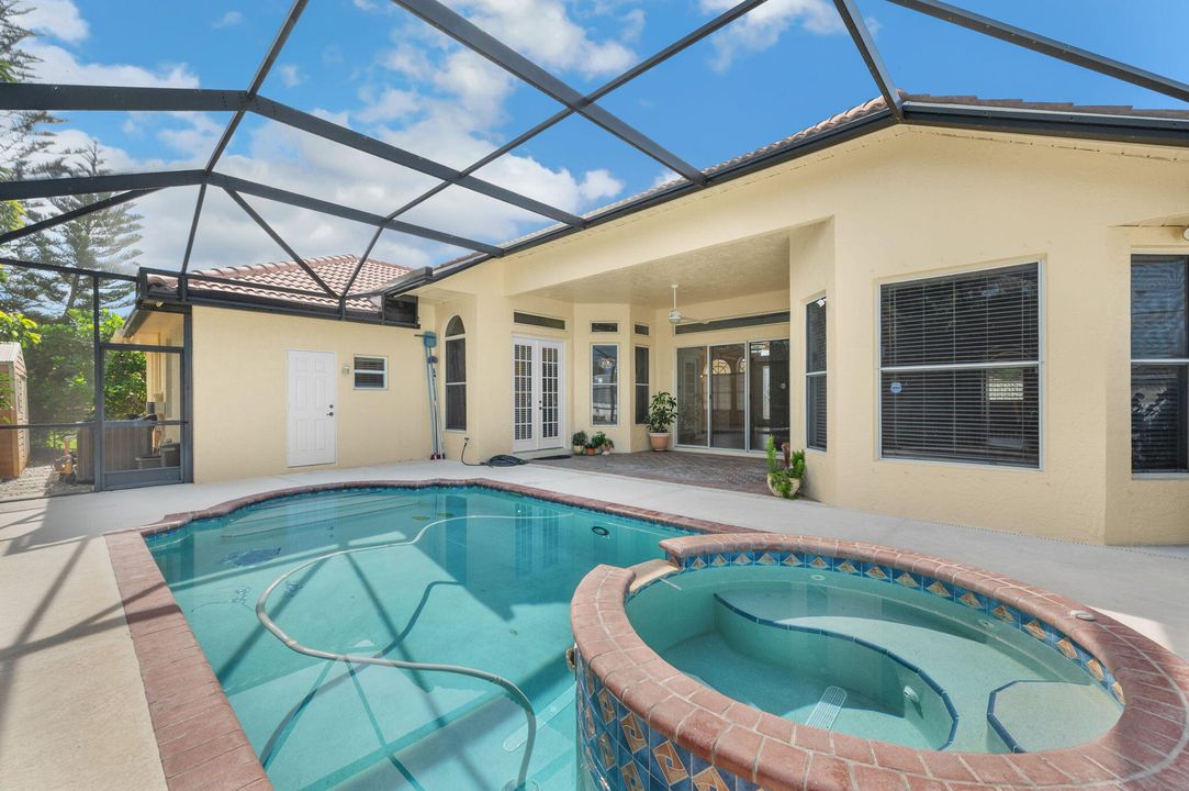 出租: $3,500 (4 贝兹, 3 浴室, 2750 平方英尺)