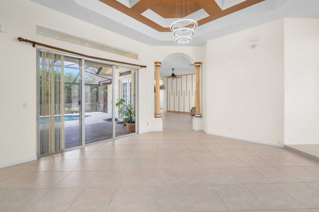 出租: $3,500 (4 贝兹, 3 浴室, 2750 平方英尺)