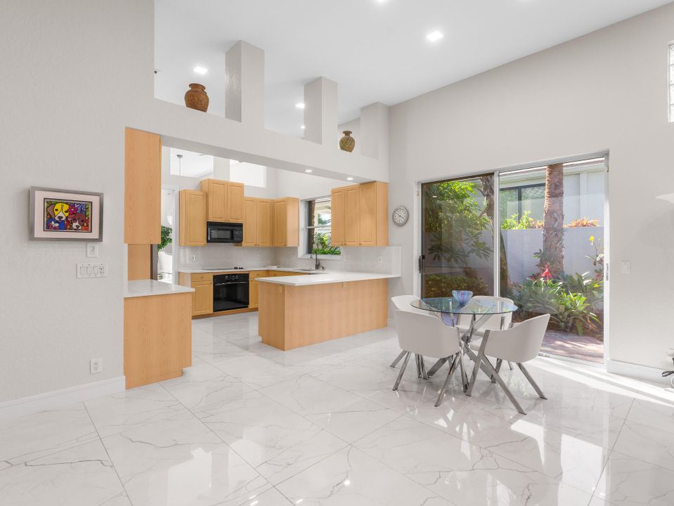 Activo con contrato: $1,195,000 (3 camas, 2 baños, 2706 Pies cuadrados)