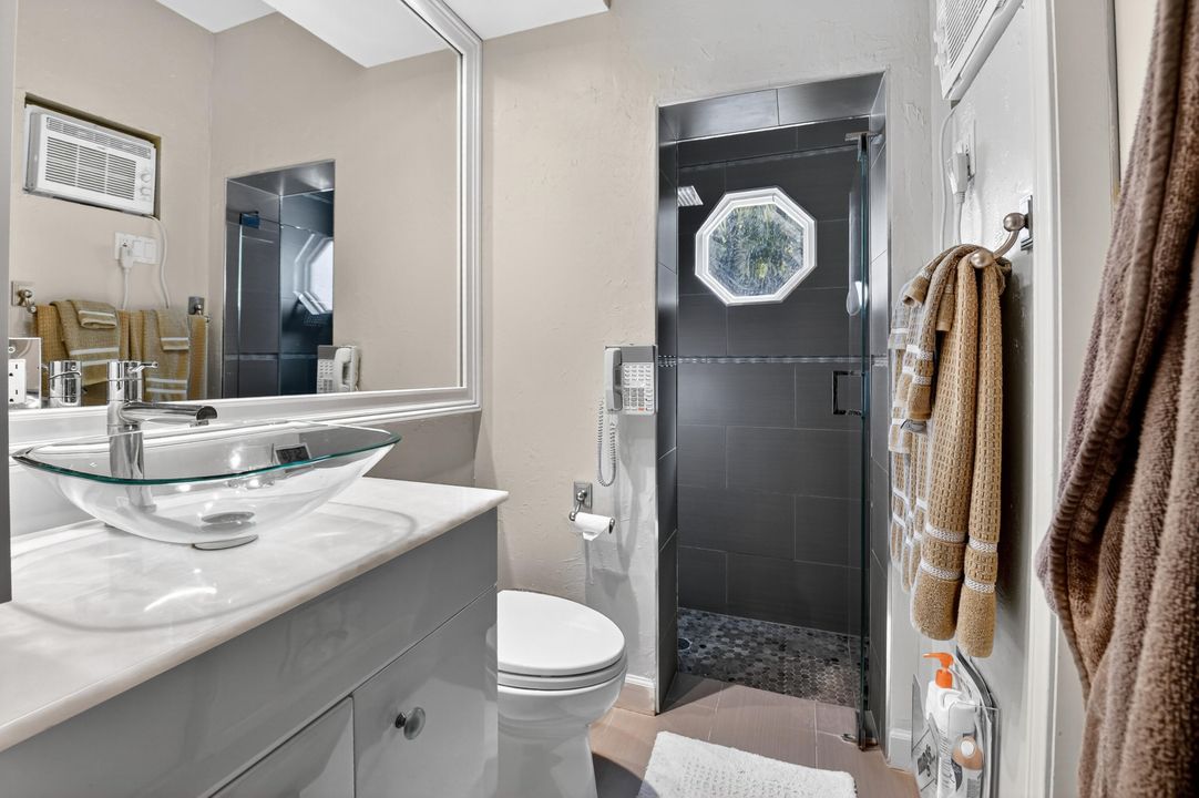 Active With Contract: $1,499,000 (4 beds, 5 baths, 3213 Square Feet)