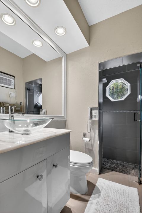 Active With Contract: $1,499,000 (4 beds, 5 baths, 3213 Square Feet)