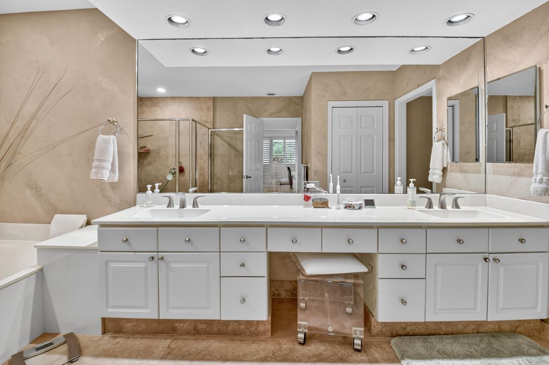 Active With Contract: $1,499,000 (4 beds, 5 baths, 3213 Square Feet)