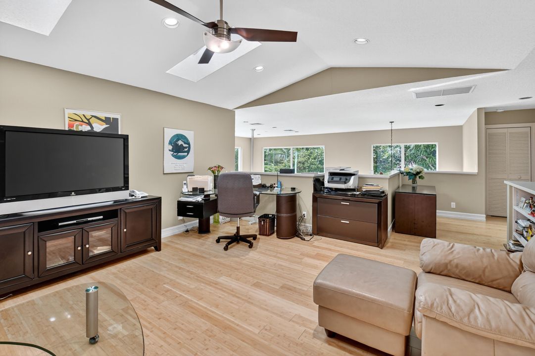 Active With Contract: $1,499,000 (4 beds, 5 baths, 3213 Square Feet)