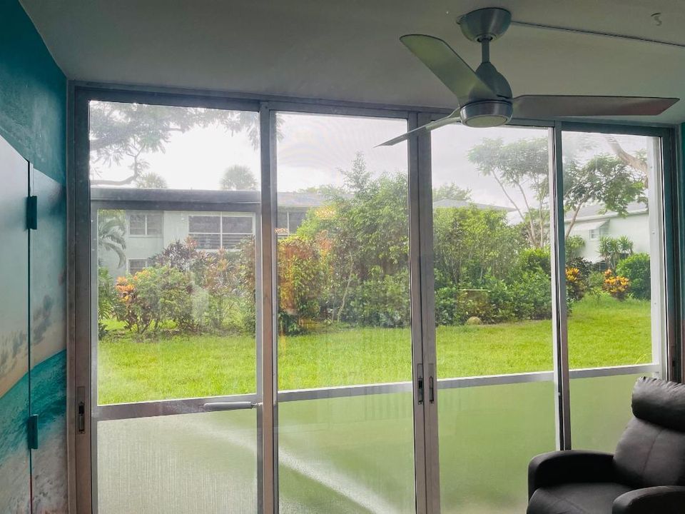 Activo con contrato: $164,000 (2 camas, 2 baños, 1013 Pies cuadrados)