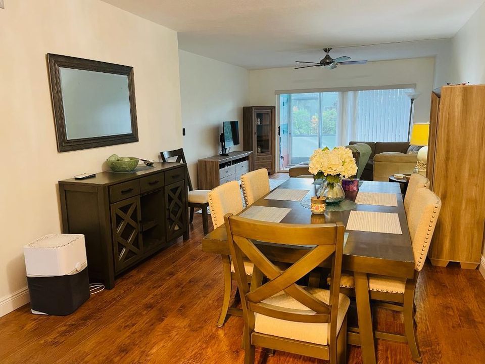 Activo con contrato: $164,000 (2 camas, 2 baños, 1013 Pies cuadrados)