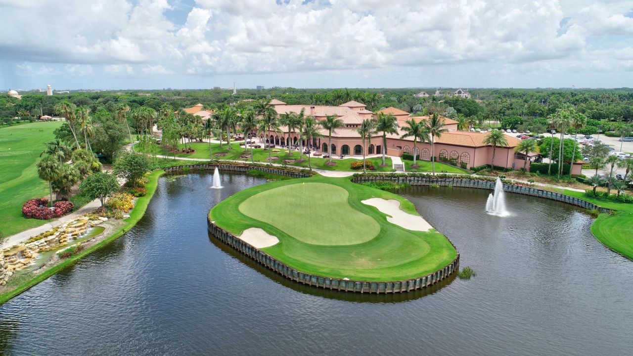 Active With Contract: $1,499,000 (4 beds, 5 baths, 3213 Square Feet)