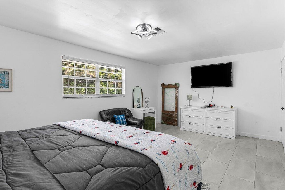 For Rent: $8,000 (4 beds, 2 baths, 1746 Square Feet)