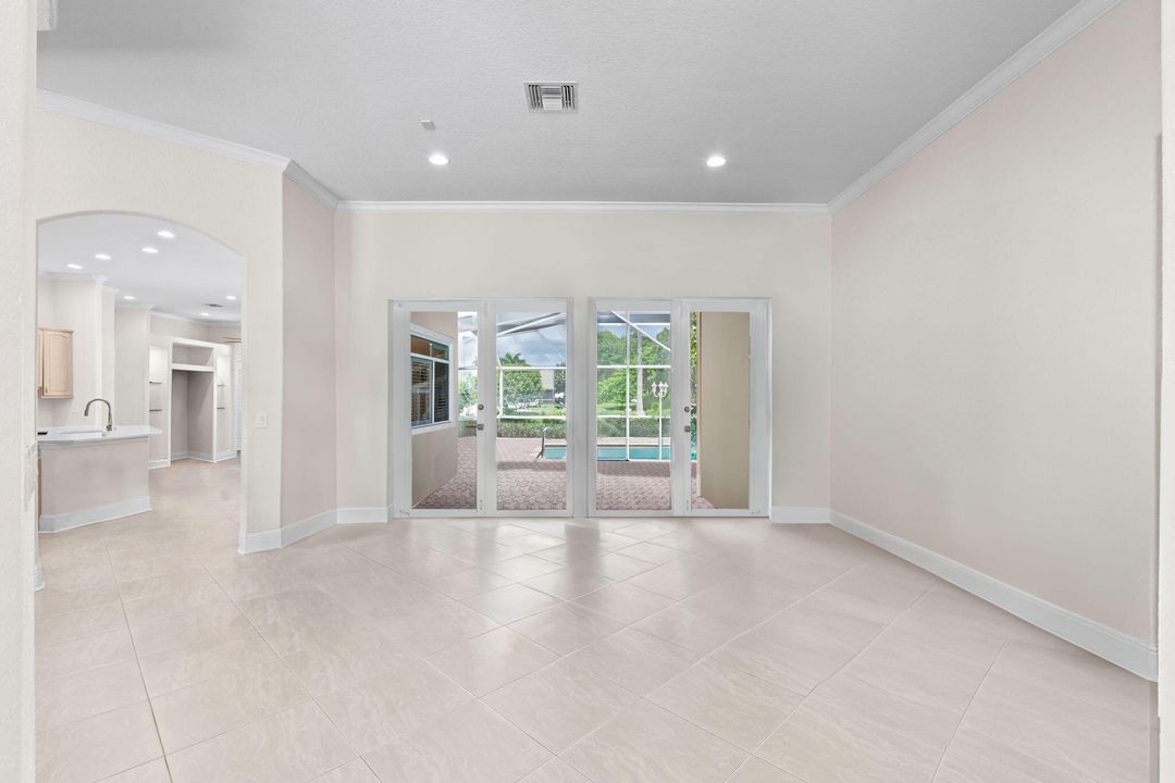 For Sale: $3,419,000 (5 beds, 4 baths, 3707 Square Feet)