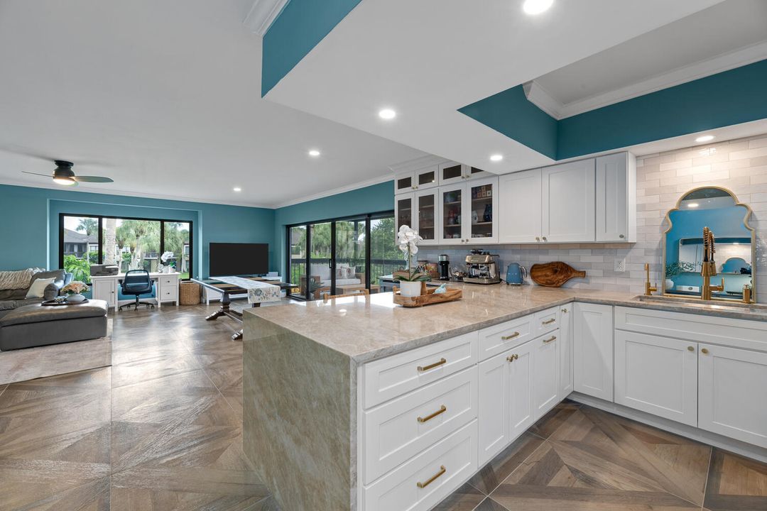 出租: $10,500 (3 贝兹, 3 浴室, 1800 平方英尺)