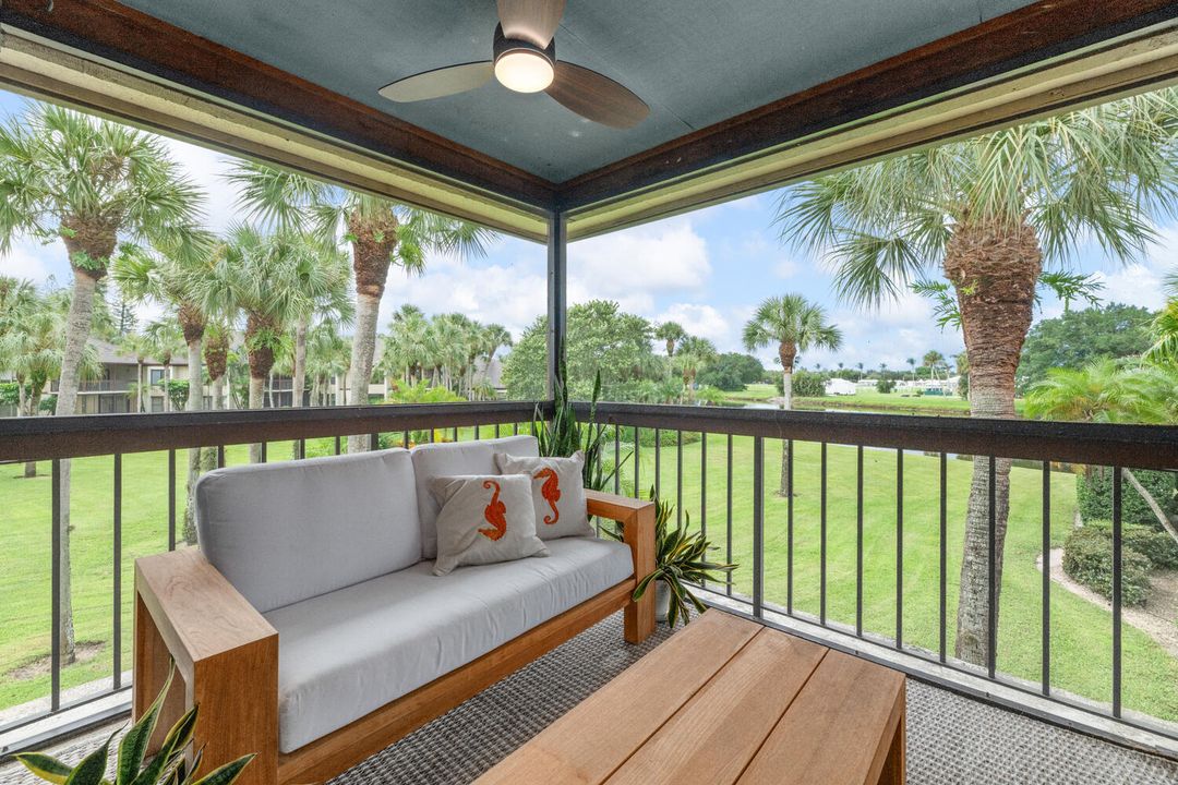 出租: $10,500 (3 贝兹, 3 浴室, 1800 平方英尺)