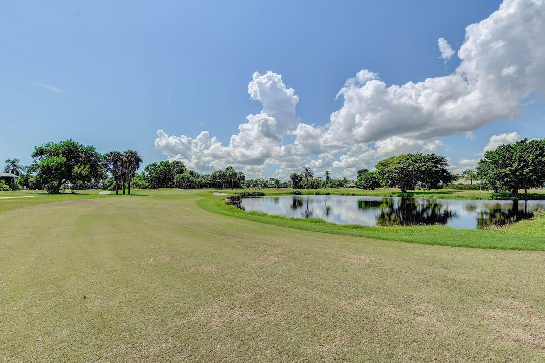 待售: $284,900 (2 贝兹, 2 浴室, 1384 平方英尺)