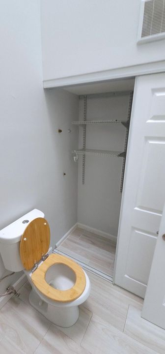 Под контрактом: $2,250 (2 спален, 2 ванн, 1096 Квадратных фут)