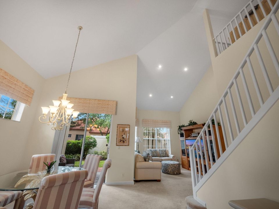 Active With Contract: $4,500 (3 beds, 2 baths, 1471 Square Feet)