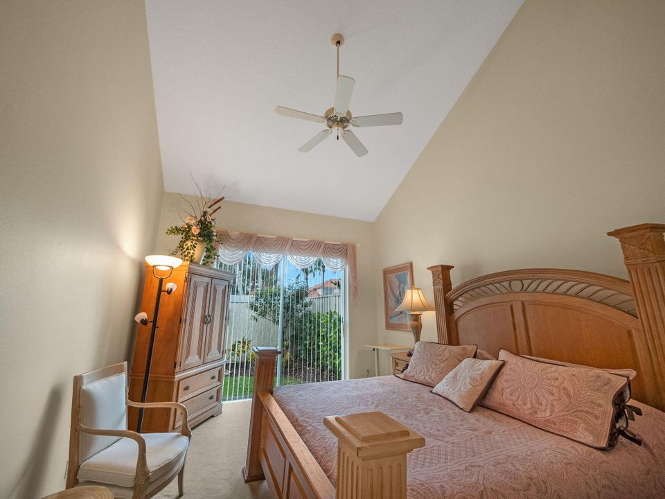 Active With Contract: $4,500 (3 beds, 2 baths, 1471 Square Feet)