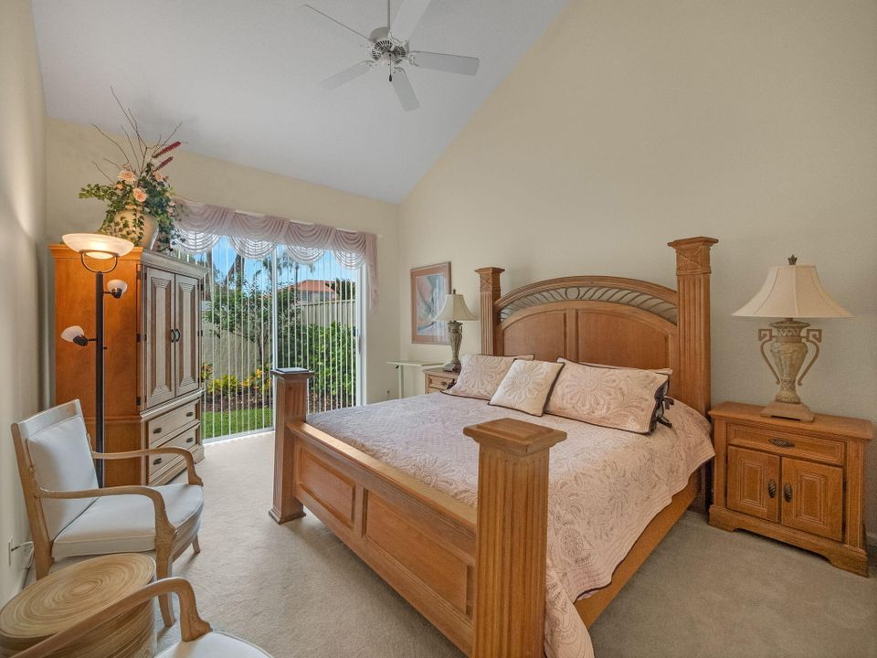 Active With Contract: $4,500 (3 beds, 2 baths, 1471 Square Feet)