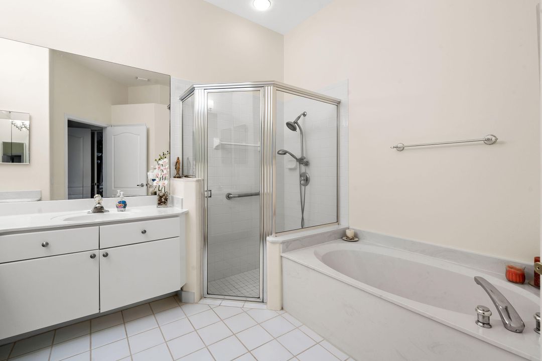 Active With Contract: $4,500 (3 beds, 2 baths, 1471 Square Feet)