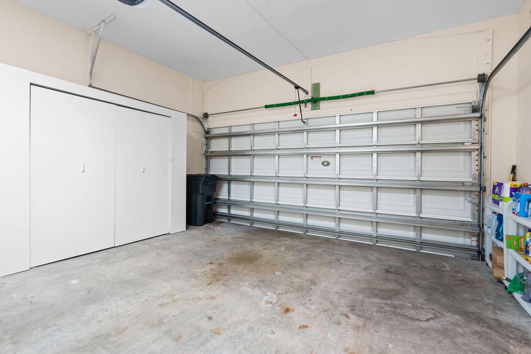 Active With Contract: $4,500 (3 beds, 2 baths, 1471 Square Feet)