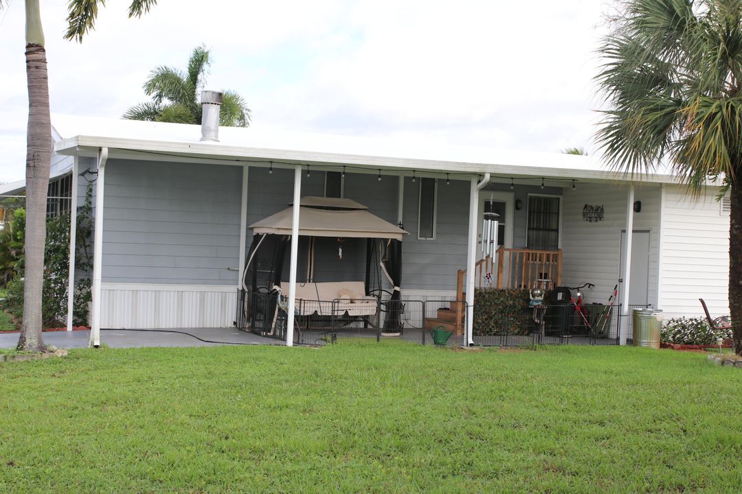 For Sale: $99,000 (2 beds, 2 baths, 1550 Square Feet)