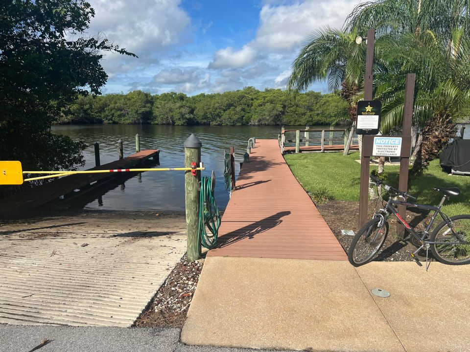 Active With Contract: $150,000 (1 beds, 1 baths, 820 Square Feet)