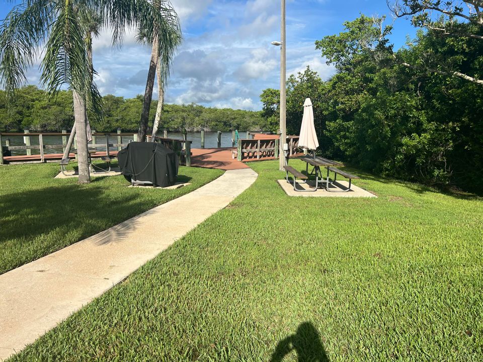 Active With Contract: $150,000 (1 beds, 1 baths, 820 Square Feet)