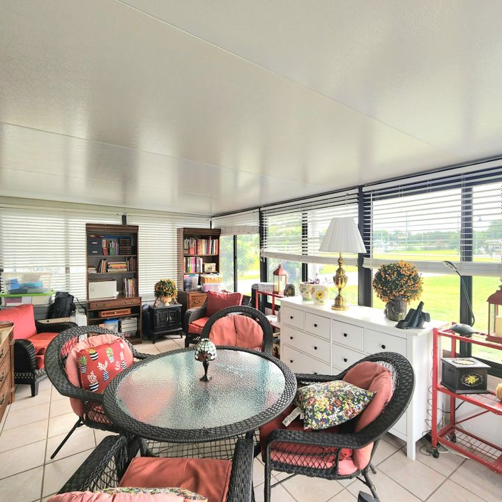 For Sale: $99,000 (2 beds, 2 baths, 1550 Square Feet)