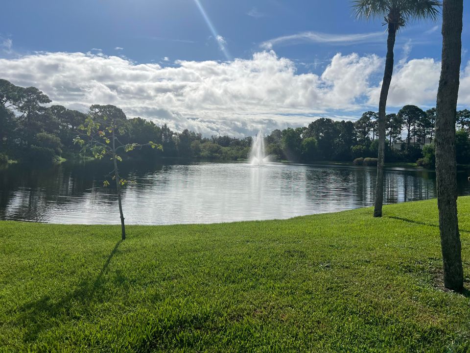 Active With Contract: $150,000 (1 beds, 1 baths, 820 Square Feet)