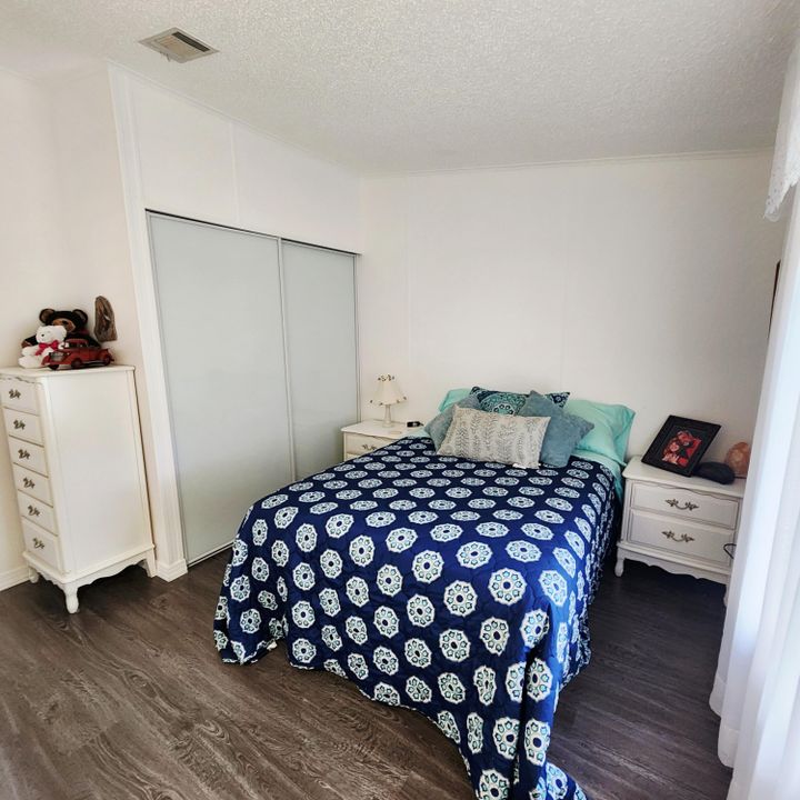 For Sale: $99,000 (2 beds, 2 baths, 1550 Square Feet)