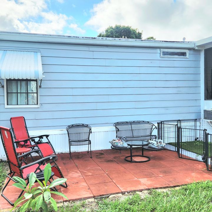 For Sale: $99,000 (2 beds, 2 baths, 1550 Square Feet)