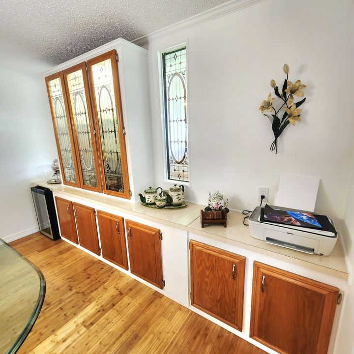 For Sale: $99,000 (2 beds, 2 baths, 1550 Square Feet)