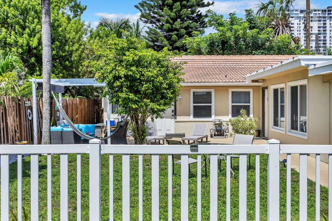 For Sale: $1,340,000 (0 beds, 0 baths, 1800 Square Feet)