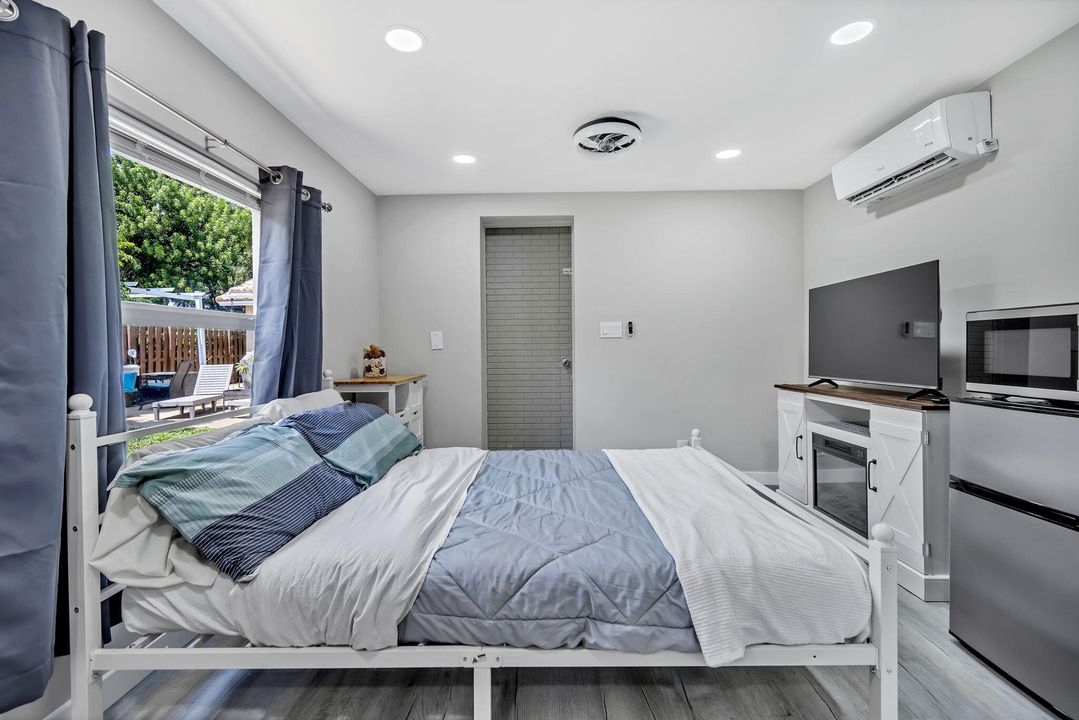 For Sale: $1,340,000 (0 beds, 0 baths, 1800 Square Feet)