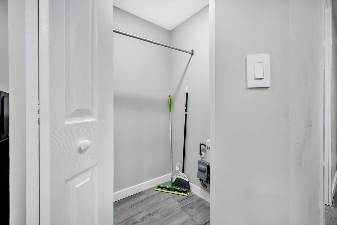 For Sale: $1,340,000 (0 beds, 0 baths, 1800 Square Feet)