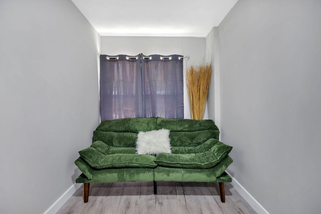 For Sale: $1,340,000 (0 beds, 0 baths, 1800 Square Feet)