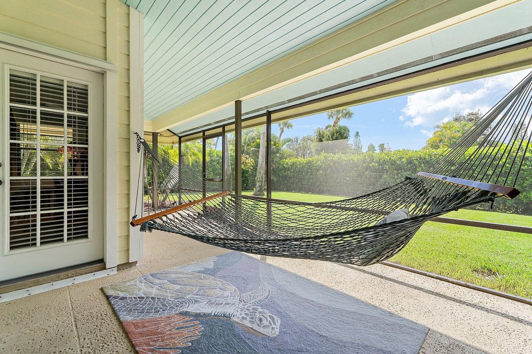 For Sale: $765,000 (3 beds, 2 baths, 1942 Square Feet)