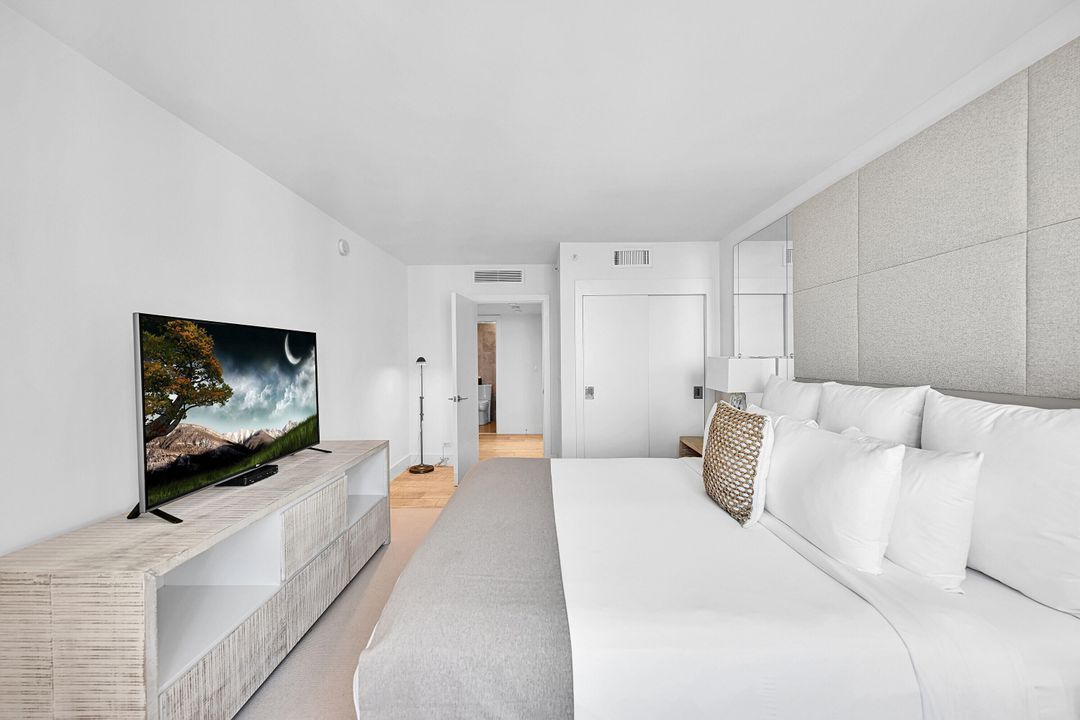 For Sale: $4,990,000 (3 beds, 3 baths, 1687 Square Feet)