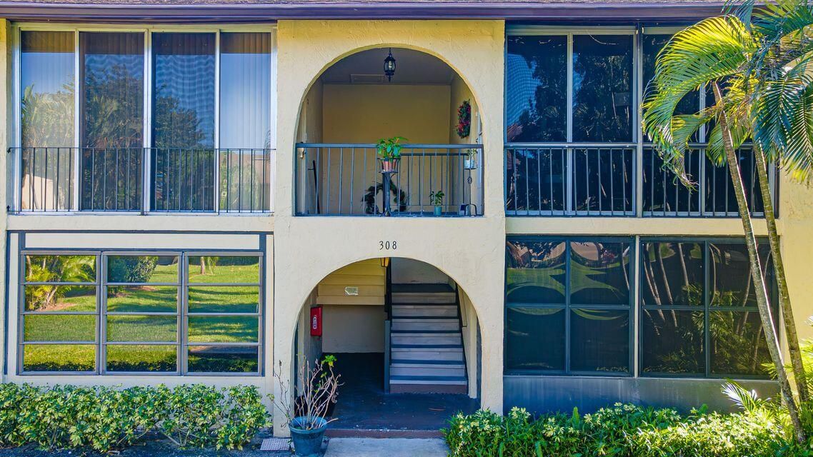 Activo con contrato: $110,000 (2 camas, 1 baños, 935 Pies cuadrados)