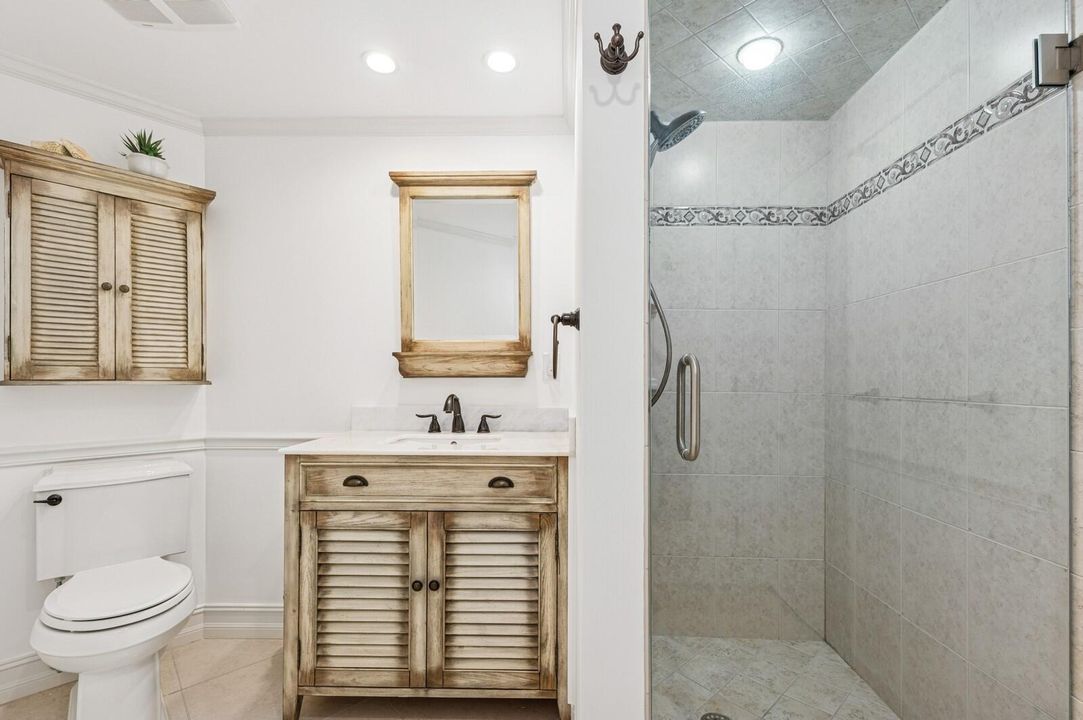 合同活跃: $7,000 (2 贝兹, 2 浴室, 1589 平方英尺)