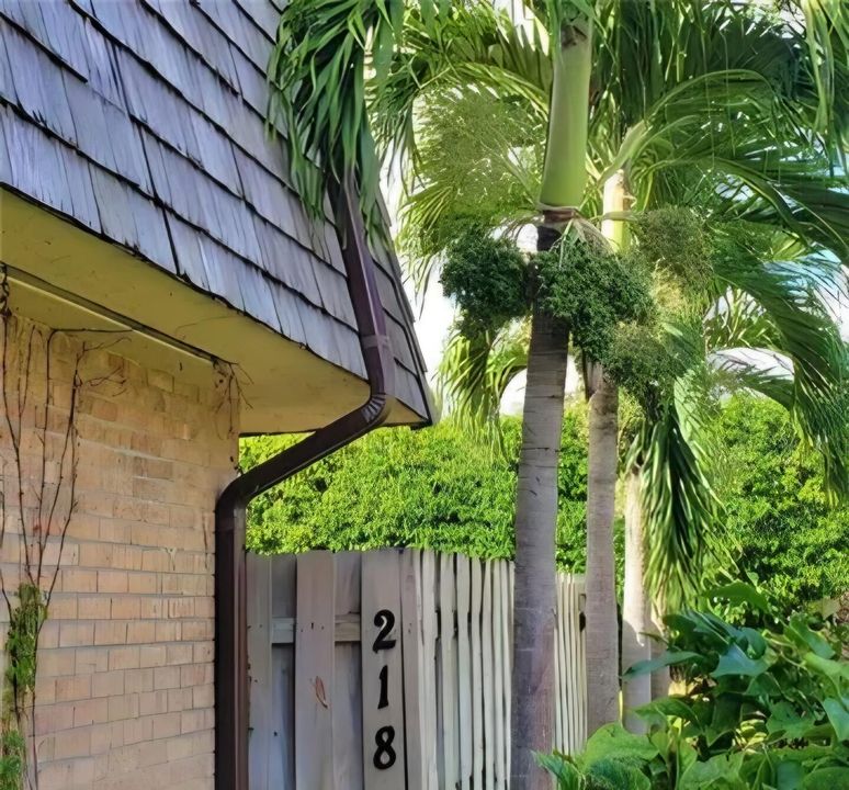 待售: $259,990 (2 贝兹, 2 浴室, 1260 平方英尺)