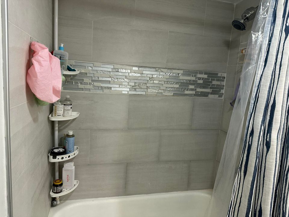 待售: $259,990 (2 贝兹, 2 浴室, 1260 平方英尺)