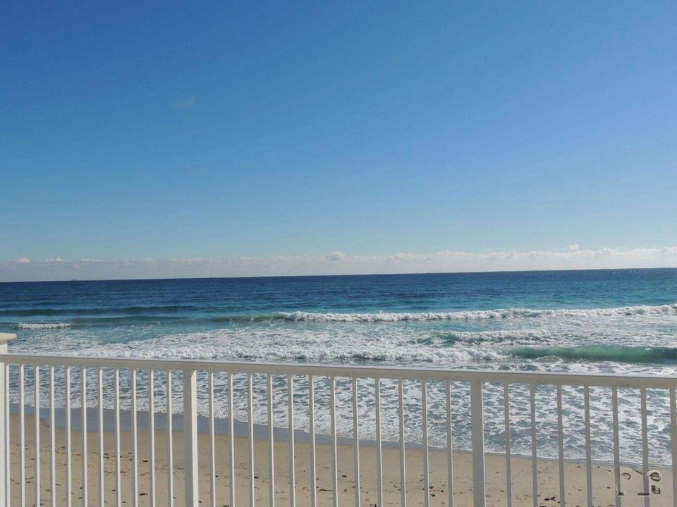 For Sale: $627,000 (2 beds, 2 baths, 1224 Square Feet)