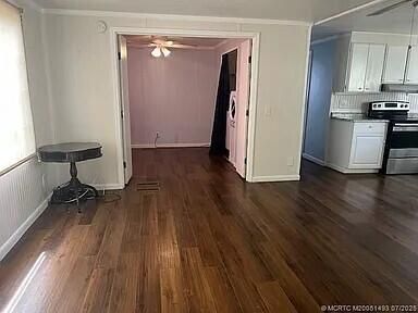 For Sale: $38,500 (2 beds, 2 baths, 1000 Square Feet)